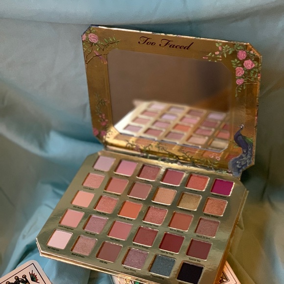 Too Faced Natural Lust Palette. BNIB - Picture 2 of 3